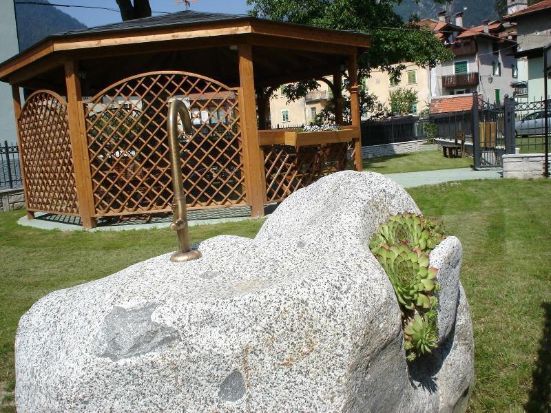 Hotel Denny Pinzolo Exterior photo